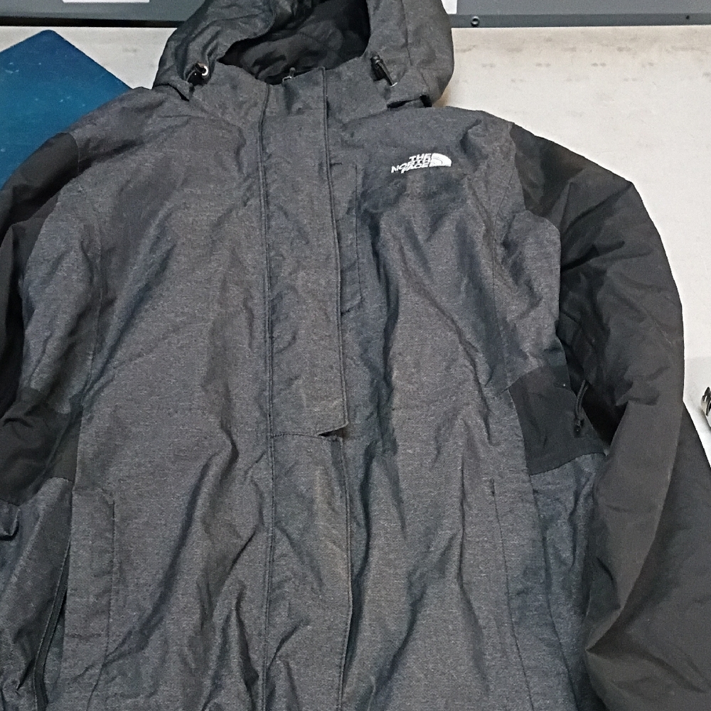The North Face Women's Medium Dark Gray Performance Jacket